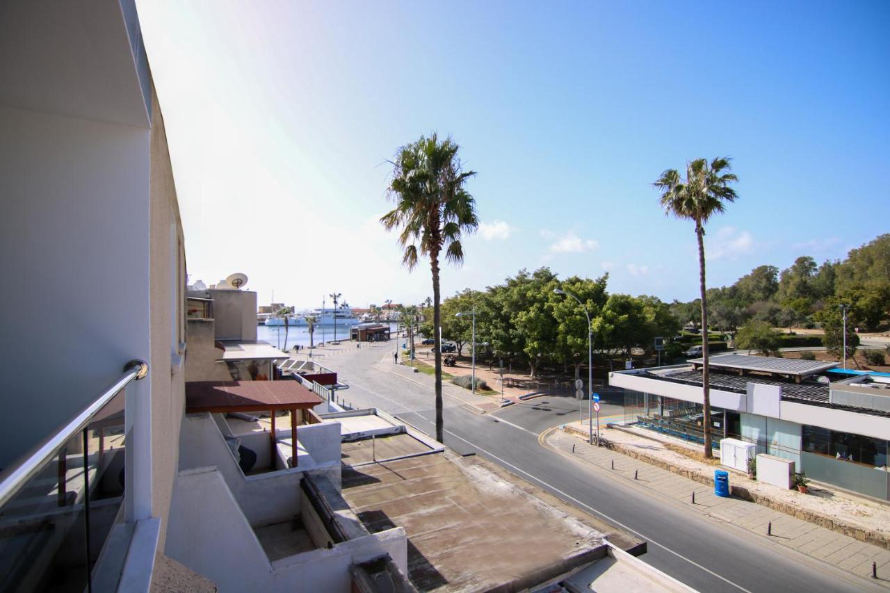 Phaedrus Living - Seaside Executive Flat Harbour 208 Lägenhet Paphos Exteriör bild